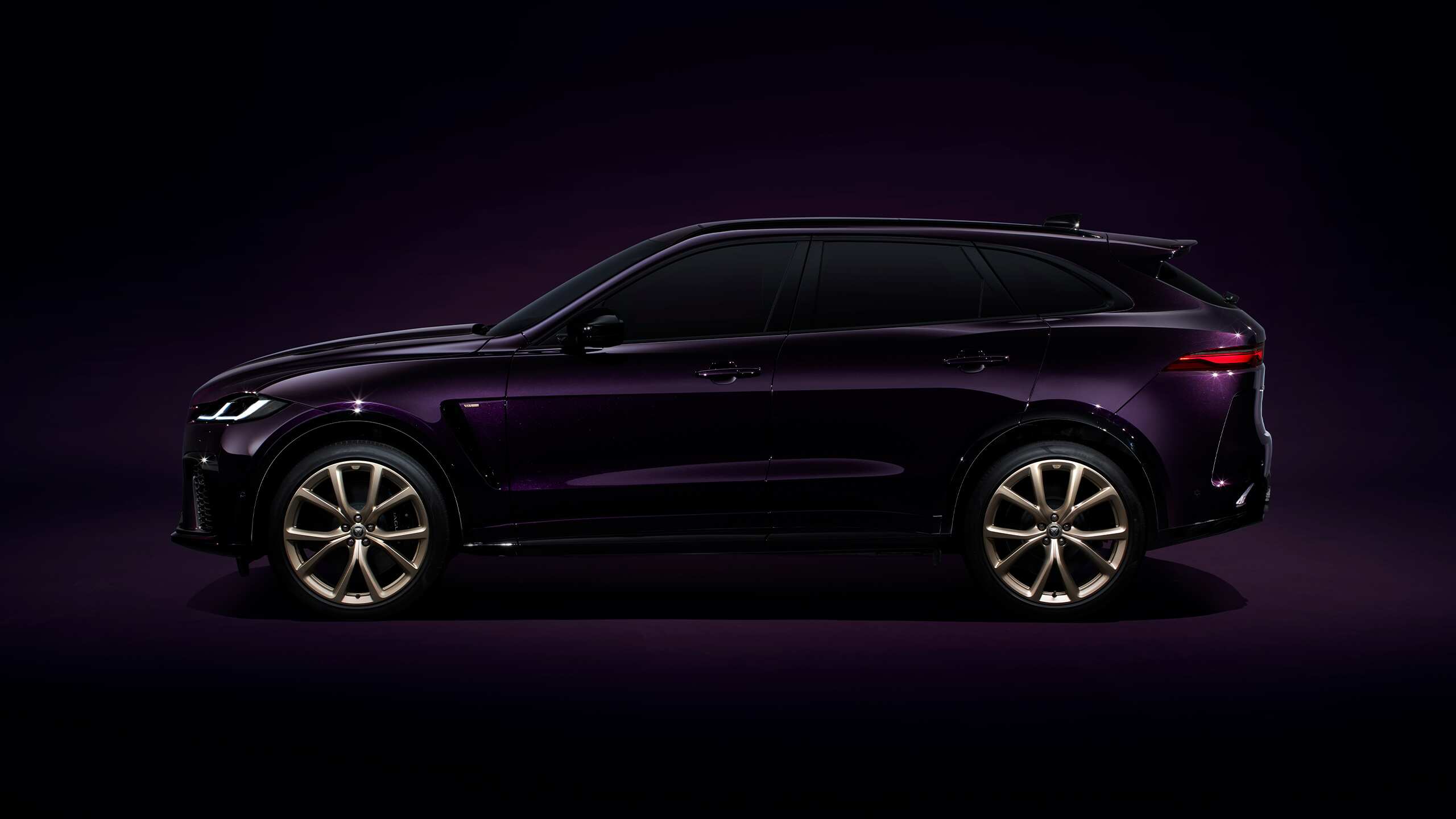F-PACE SVR EDITION 1988 | スペシャルビークルオペレーションズ F-PACE SVR EDITION 1988 | スペシャルビークルオペレーションズ