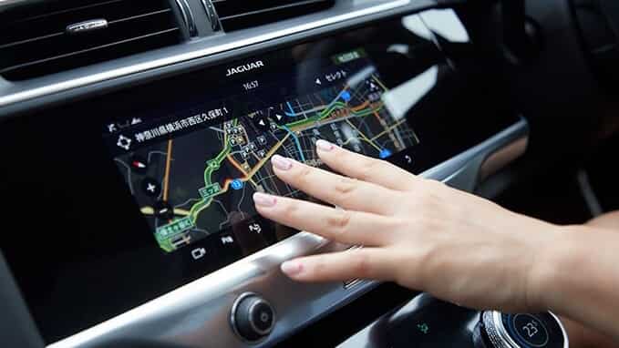 Jaguar I-Pace navigation system