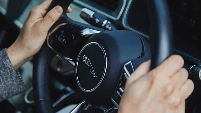 Jaguar I-Pace steering wheel